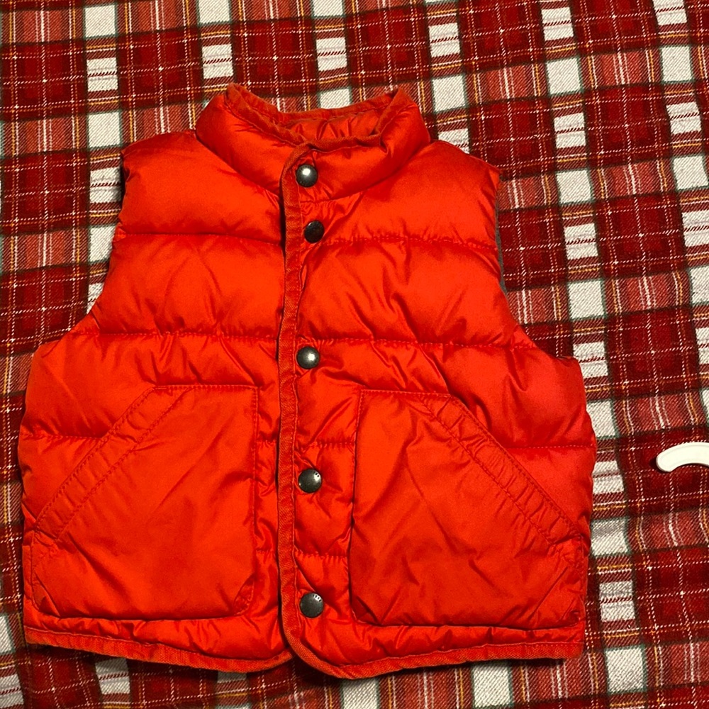 Red gap puffer vest 12-18 months